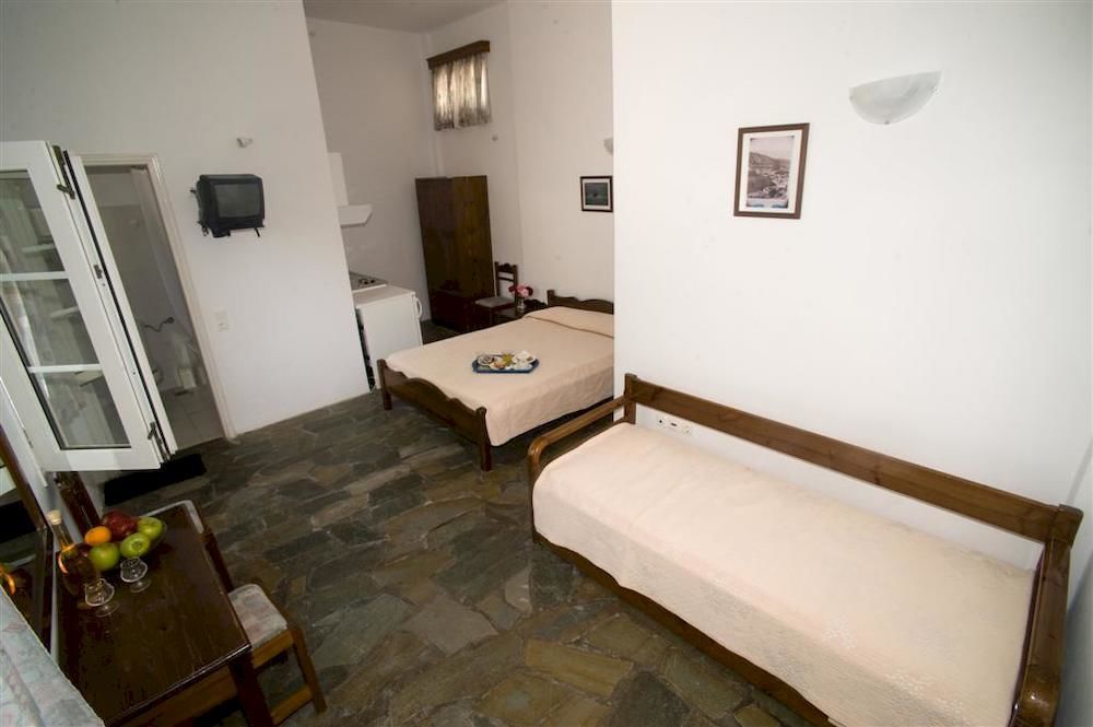 Aiolos Hotel Menites Bagian luar foto