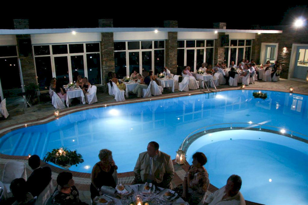 Aiolos Hotel Menites Bagian luar foto