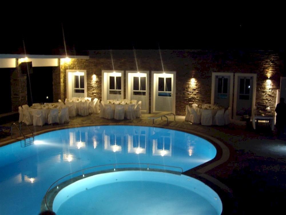 Aiolos Hotel Menites Bagian luar foto