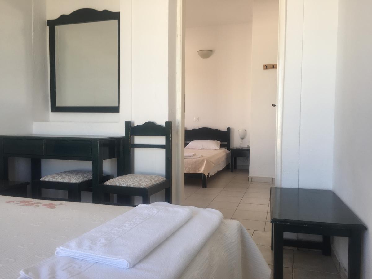 Aiolos Hotel Menites Bagian luar foto