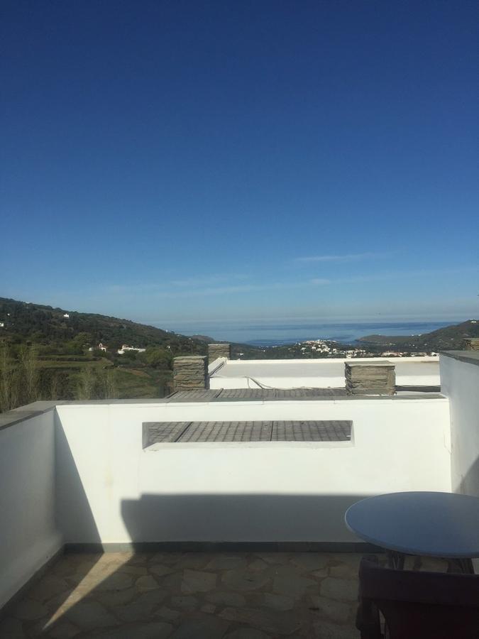 Aiolos Hotel Menites Bagian luar foto