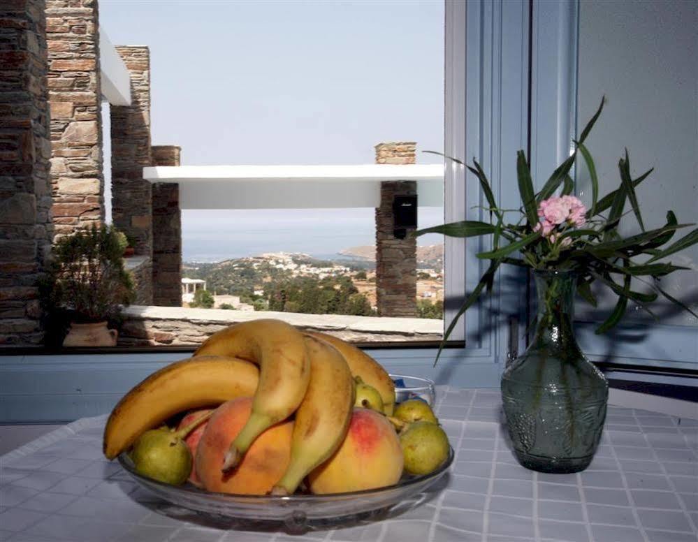 Aiolos Hotel Menites Bagian luar foto