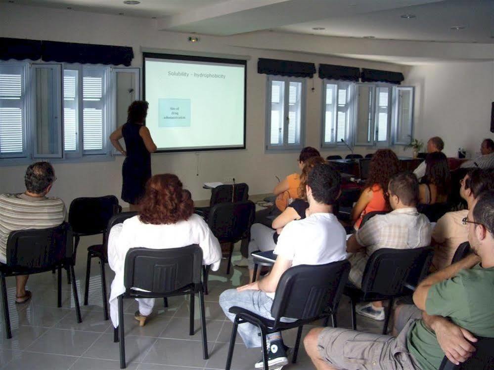 Aiolos Hotel Menites Bagian luar foto